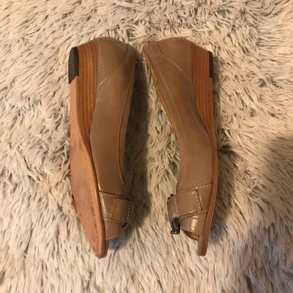 Frye Women’s Peep Toe Wedge shoe - Picture 5 of 5